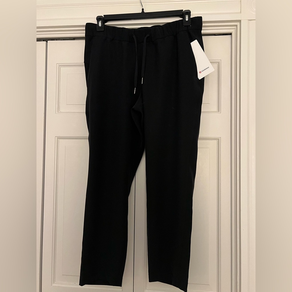 NEW Lululemon On the Fly Pant 7/8 Woven Pant Size 12 NWT